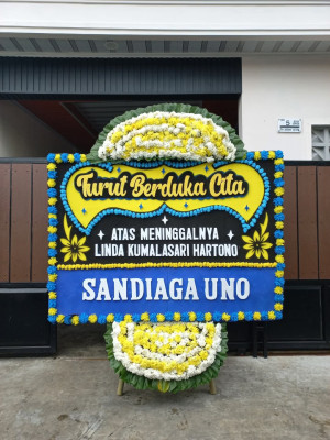Papan Bunga Duka di Nusa Laut